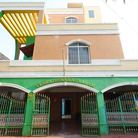 Oyo 11736 Venkateswara Vilasam Puducherry Eksteriør billede