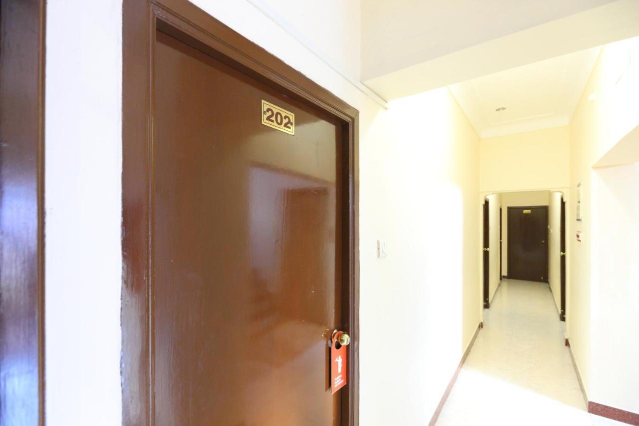 Oyo 11736 Venkateswara Vilasam Puducherry Eksteriør billede