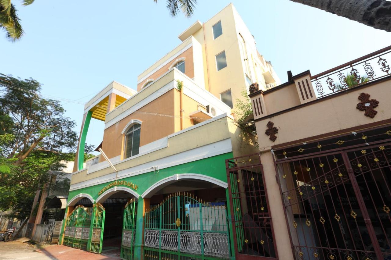 Oyo 11736 Venkateswara Vilasam Puducherry Eksteriør billede